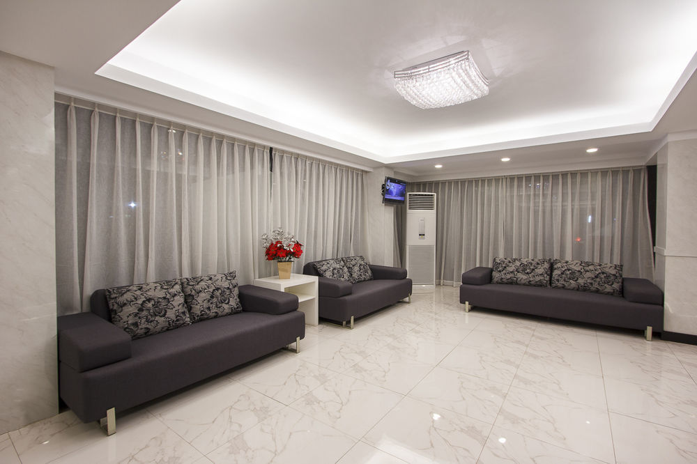 Hotel Esta Yangon Exterior photo