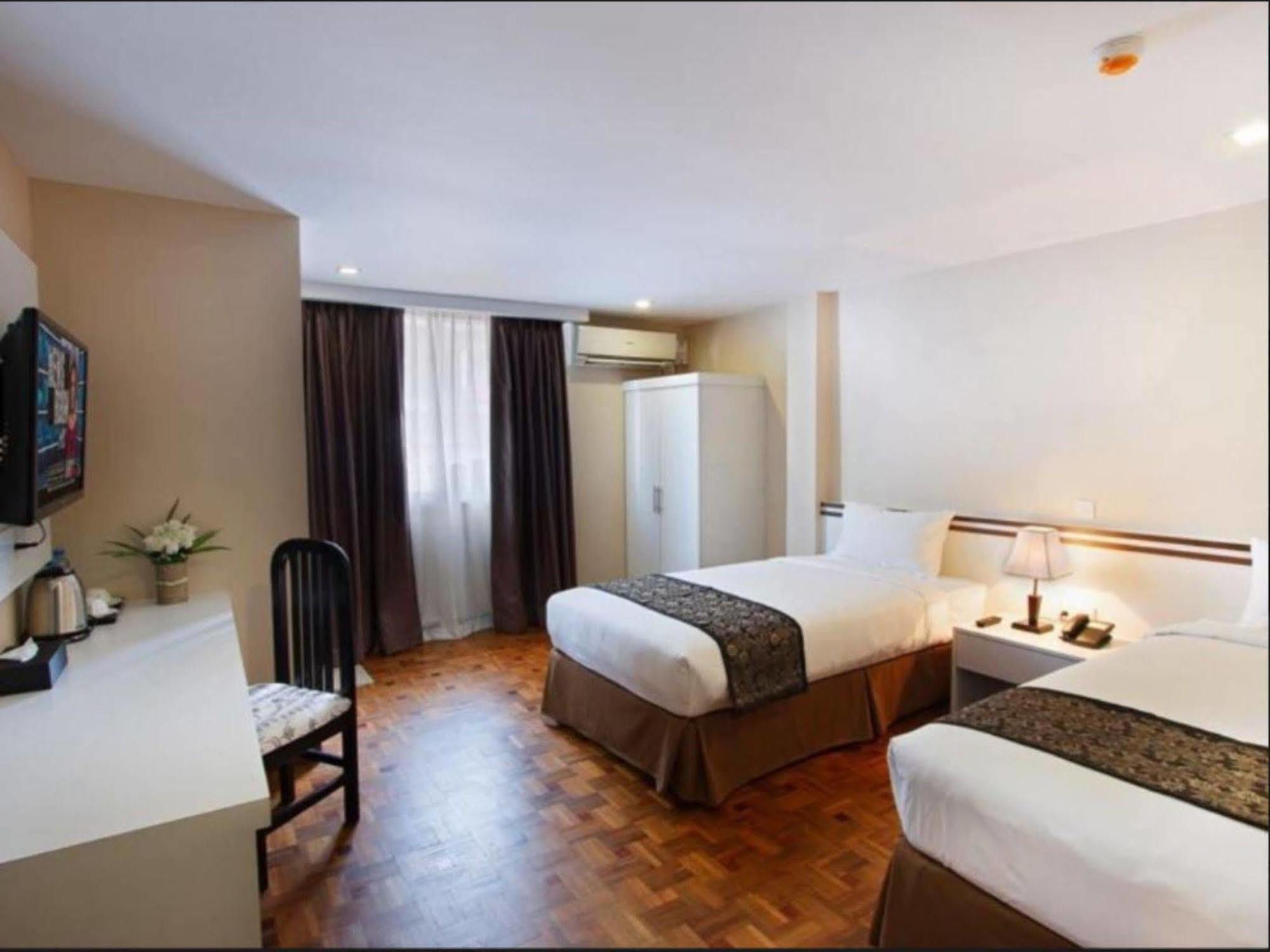 Hotel Esta Yangon Exterior photo