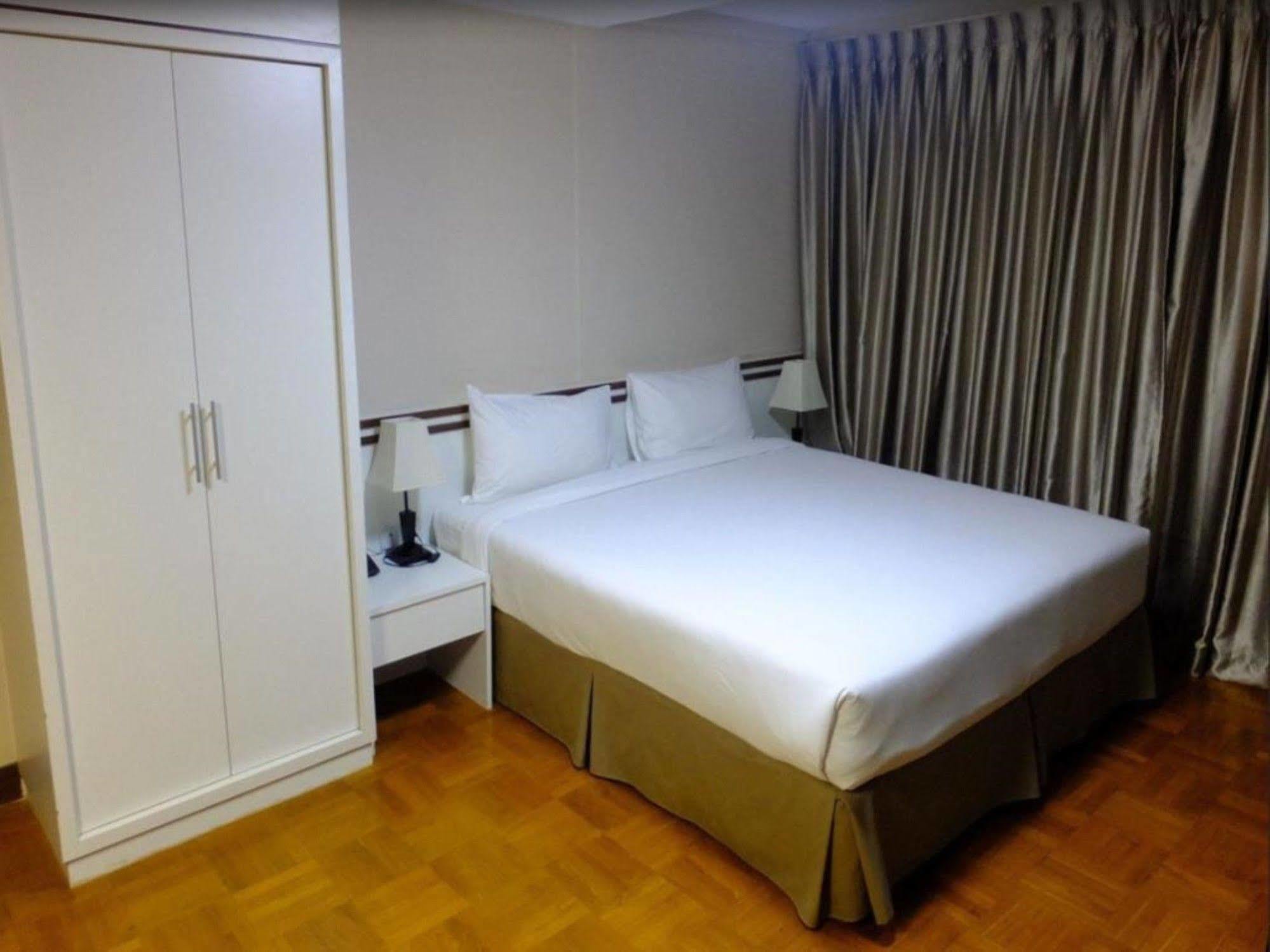 Hotel Esta Yangon Exterior photo